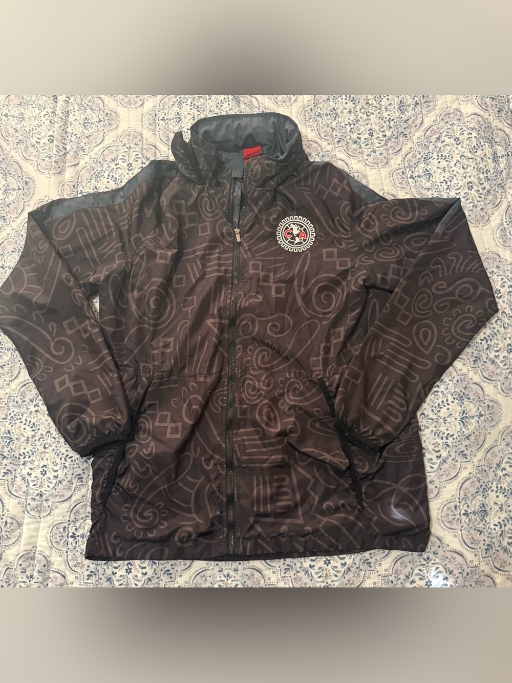 Nike Men's Medium Club America Windbreaker Jacket Hooded Full Zip Soccer